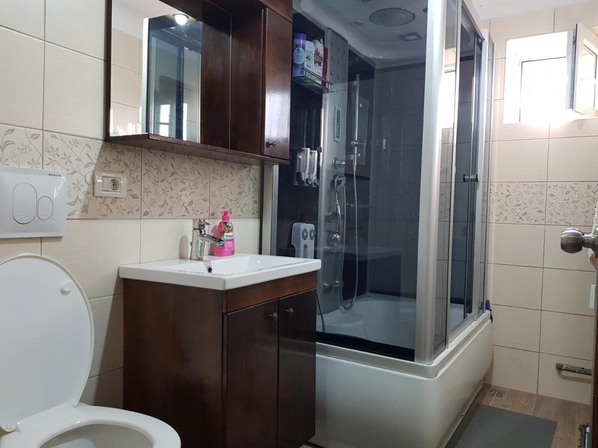 Central Apartament Cristian Arad Ngoại thất bức ảnh